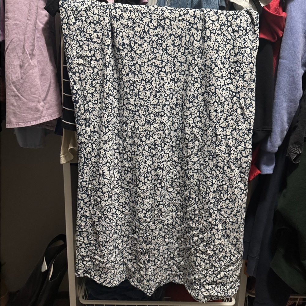 Old Navy Blue and White Midi Pencil Skirt